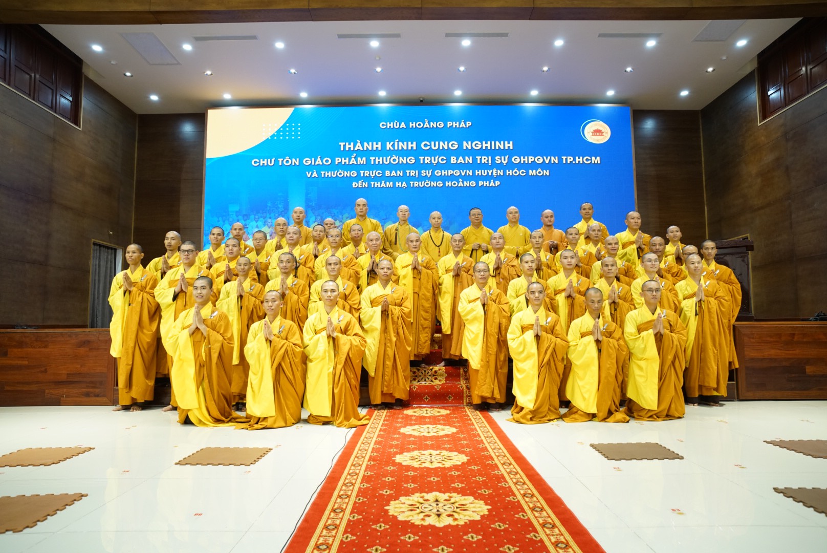 TP.HCM: Ban trị sự Phật giáo thành phố thăm và cúng dường các trường hạ tập trung an cư