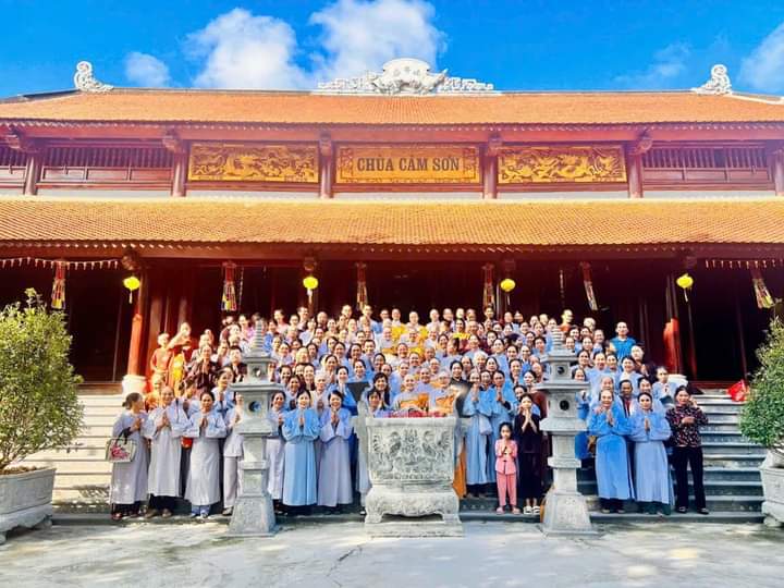 Hà Tĩnh: Chư Ni Phật giáo tỉnh tổ chức khóa tu một ngày tu an lạc