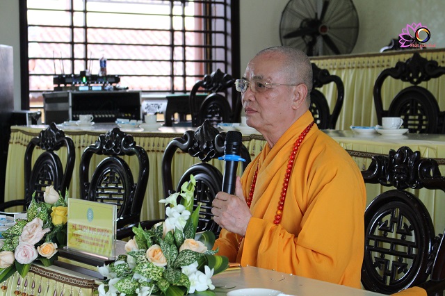 TT Huế: Hoà thượng Thích Huệ Phước thuyết giảng đề tài "Trú trì và Hoằng pháp"