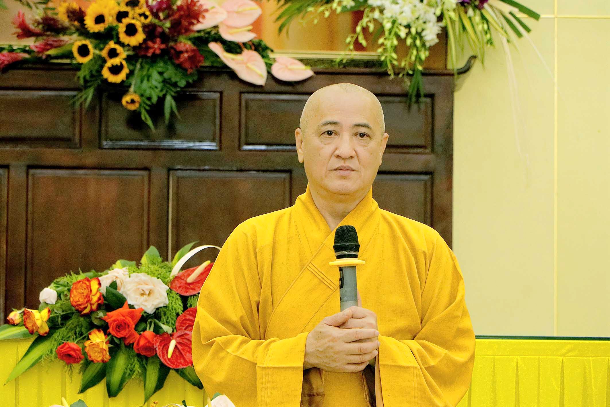 Bình Dương: Hòa thượng Thích Huệ Thông quang lâm chia sẻ tại khóa Bồi dưỡng Giới luật cho Ni giới 2023