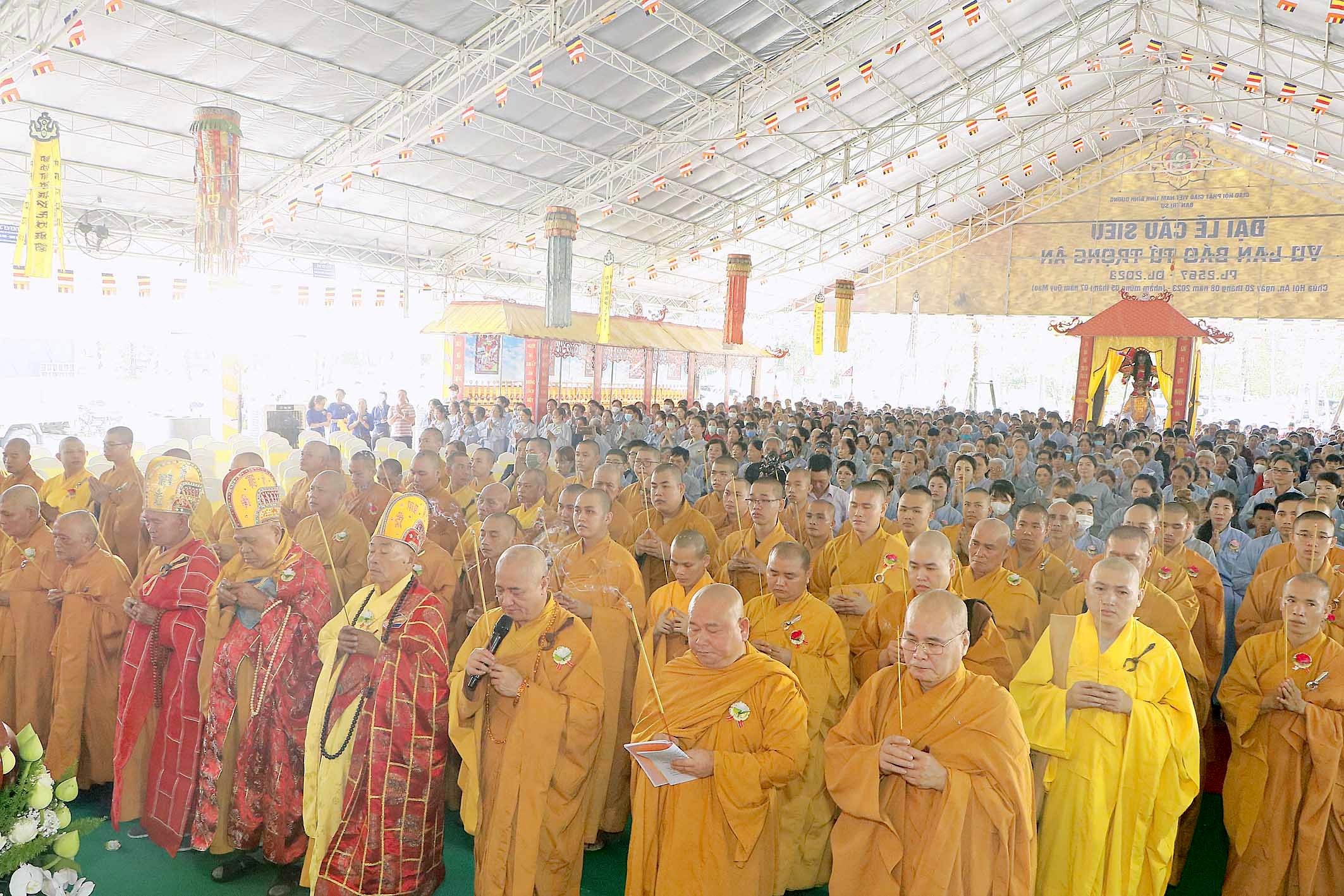 Bình Dương: Đại lễ kỳ siêu Vu lan Báo tứ trọng ân tại chùa Hội An