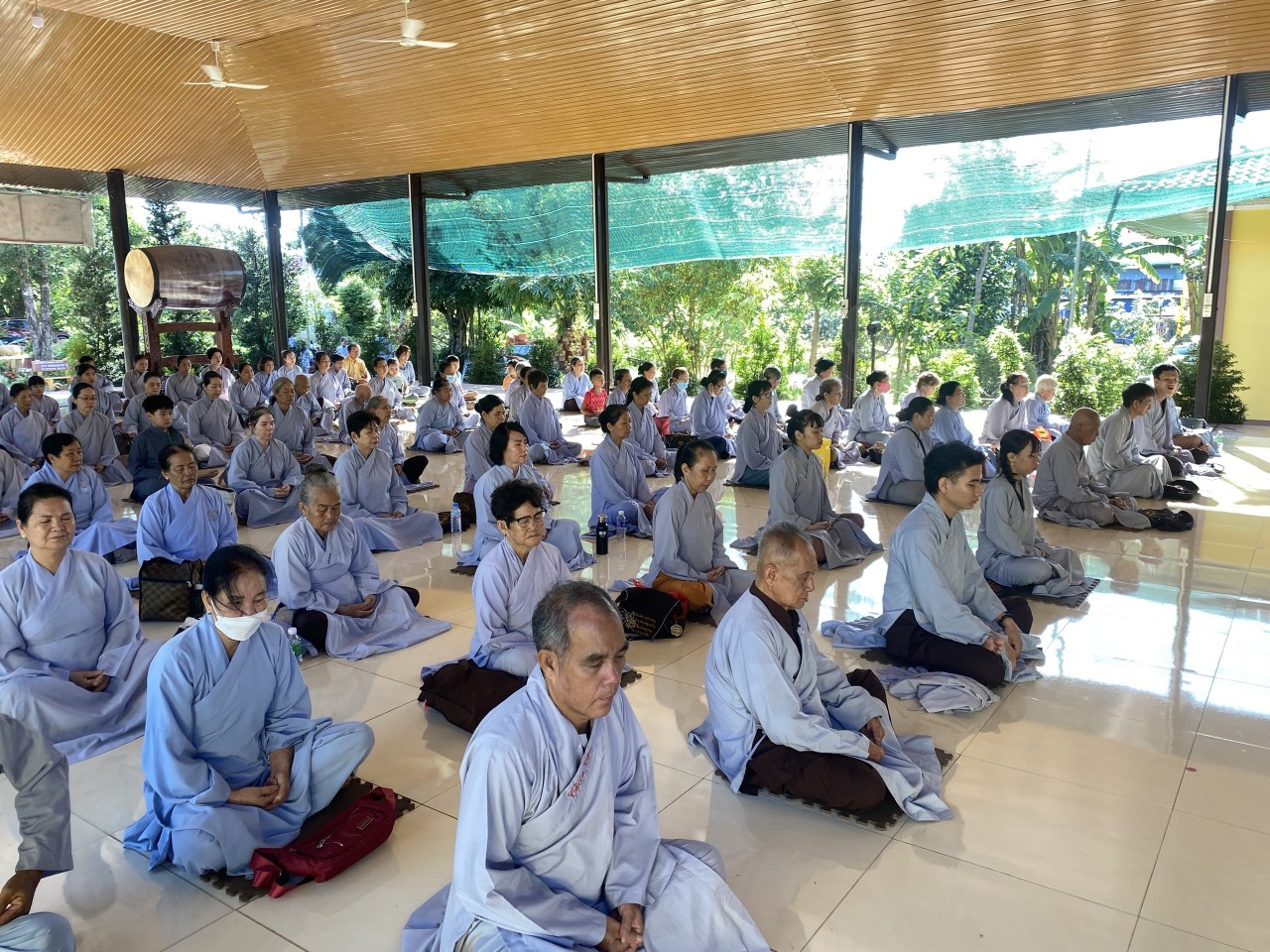 Tây Ninh: Khoá tu một ngày an lạc tại chùa Suối Pháp chủ đề ”Bước chân an lạc”