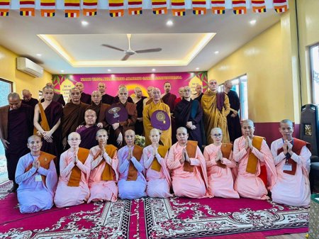 Hà Nội: HT.Thích Tâm Đức giao lưu khóa Vipassanā ứng dụng của Thiền sư Ottamathara tại chùa Pháp Vân