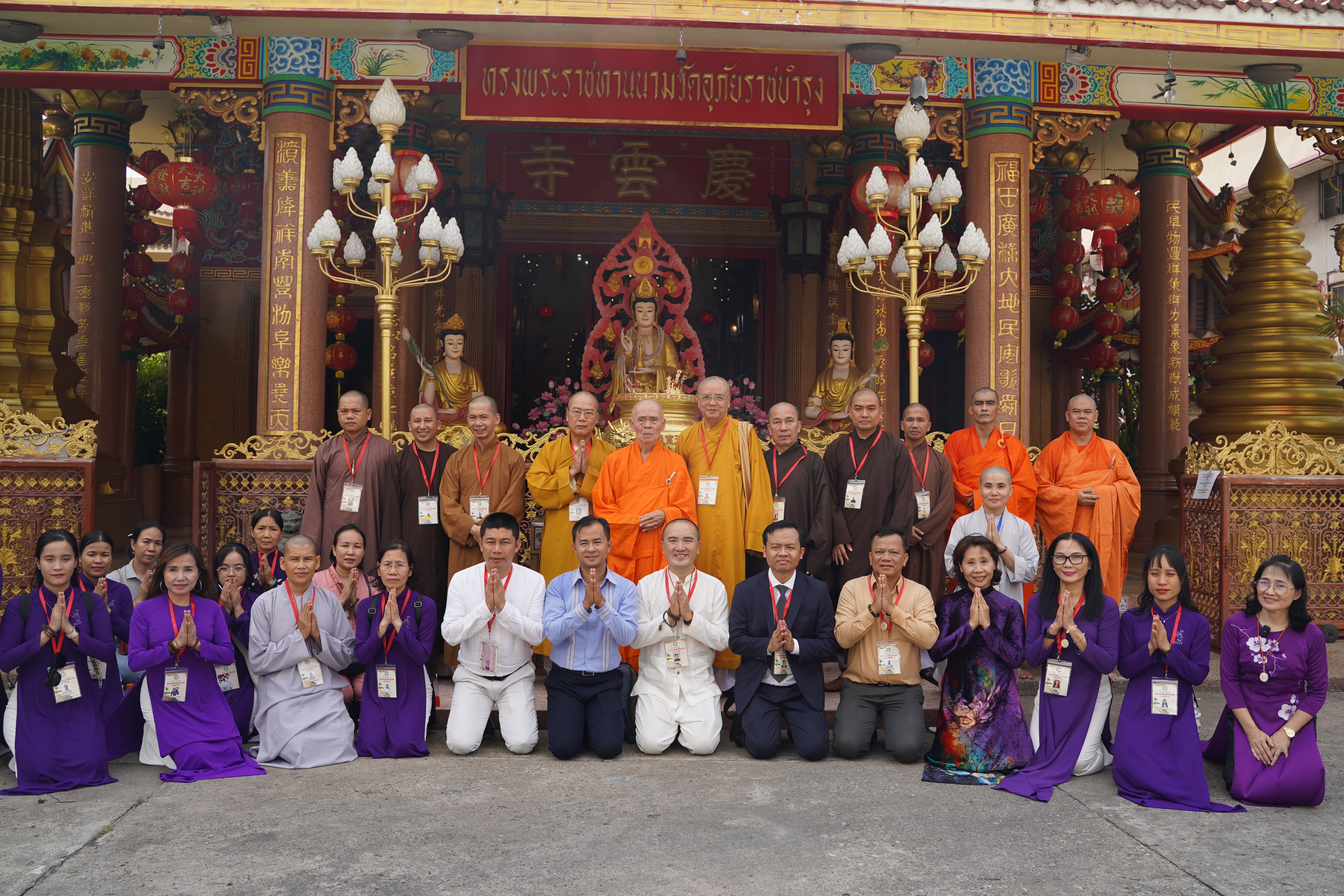 Phái đoàn Phân ban Hoằng pháp Hải ngoại thuộc Ban Hoằng pháp TW tiếp tục chuyến thăm một số ngôi chùa tại Thái Lan