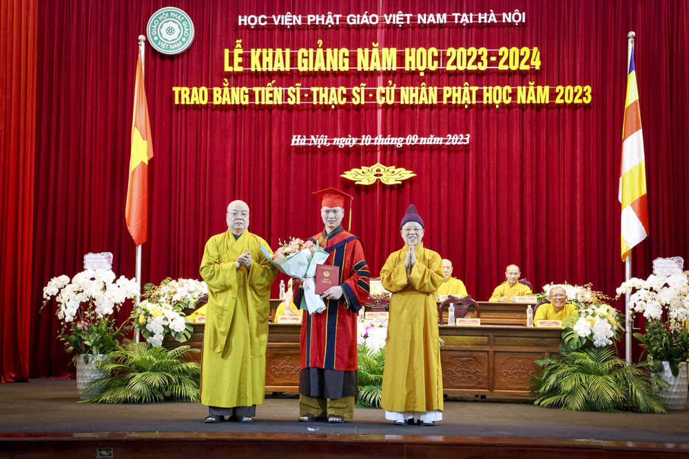 Hà Nội: Lễ Khai giảng năm học 2023-2024 và trao bằng Tiến sĩ, Thạc sĩ và Cử nhân Phật học Liên thông khoá II 2017-2023